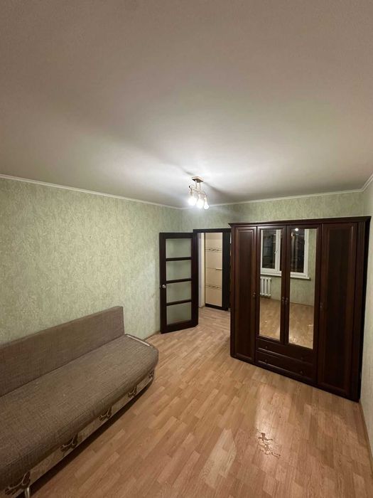 Продам 2-ух комн. квартиру