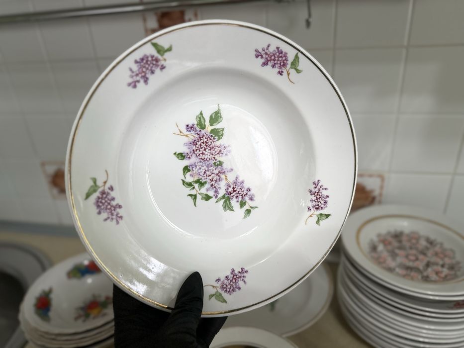 Продам посуду в хорошем состоянии