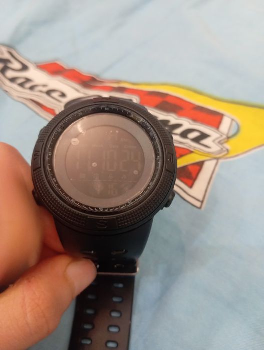 Продам новые часы для спорта