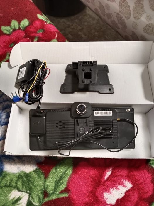 Продам универсальный андроид магнитола видеорегистратор