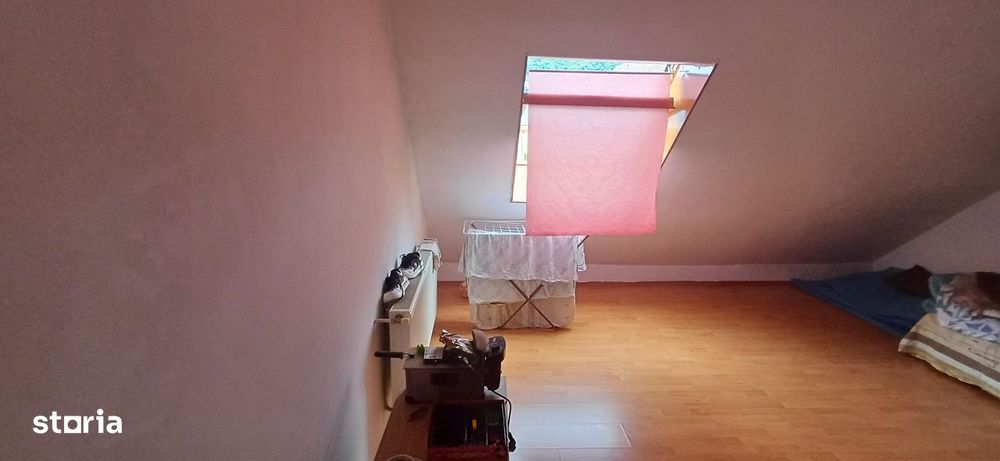 Vand apartament in Floresti
