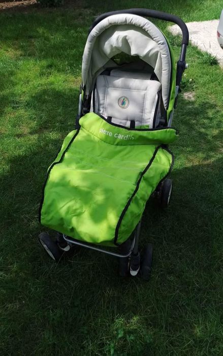 Carut bebe Pierre Cardin
