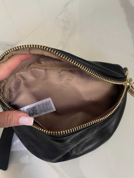 Черна Чанта Guess