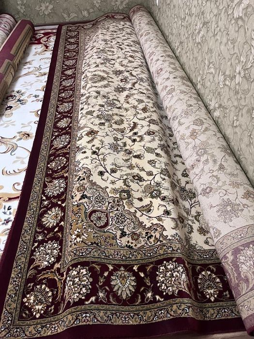 Турецкие ковры красные