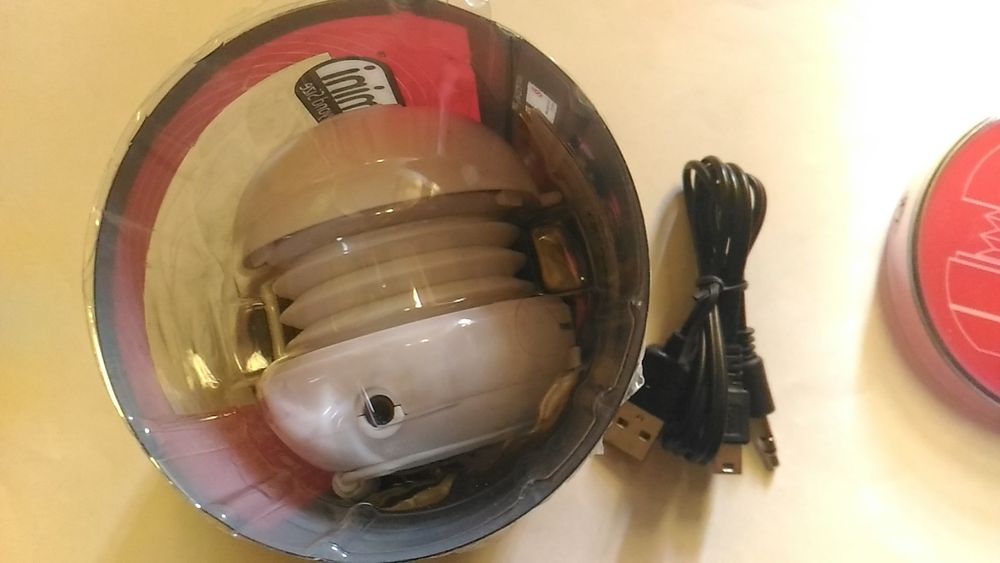 Boxa x mini portabila. Noua.