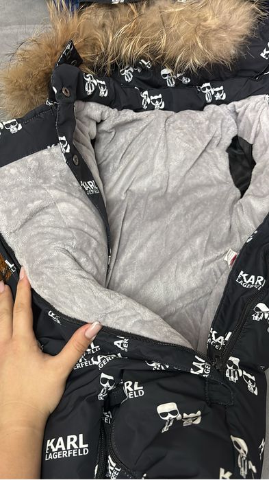 Продам 2 комбинезона 20000