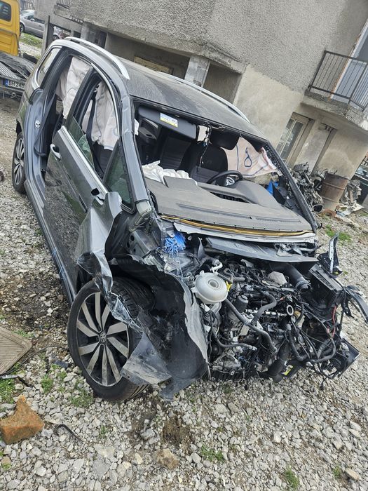 VW TOURAN r-line 2018 1.8TSI 180hp CJSA НА ЧАСТИ