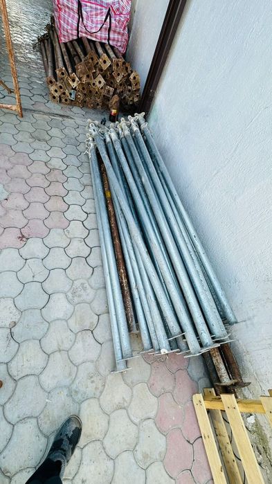 Леса Струбцина Тайрот