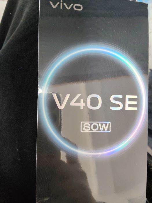 Vivo v40  se  нов запечатан