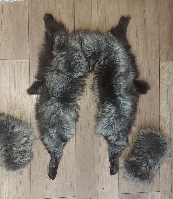 воротник и нарукавники чернобурка