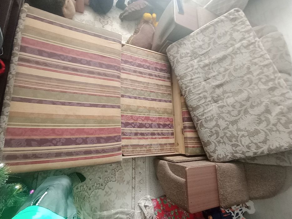 Продам диван в хорошем состоянии