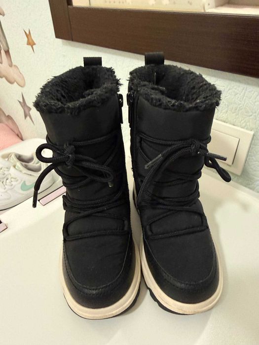 Продам детскую обувь в отличном состоянии