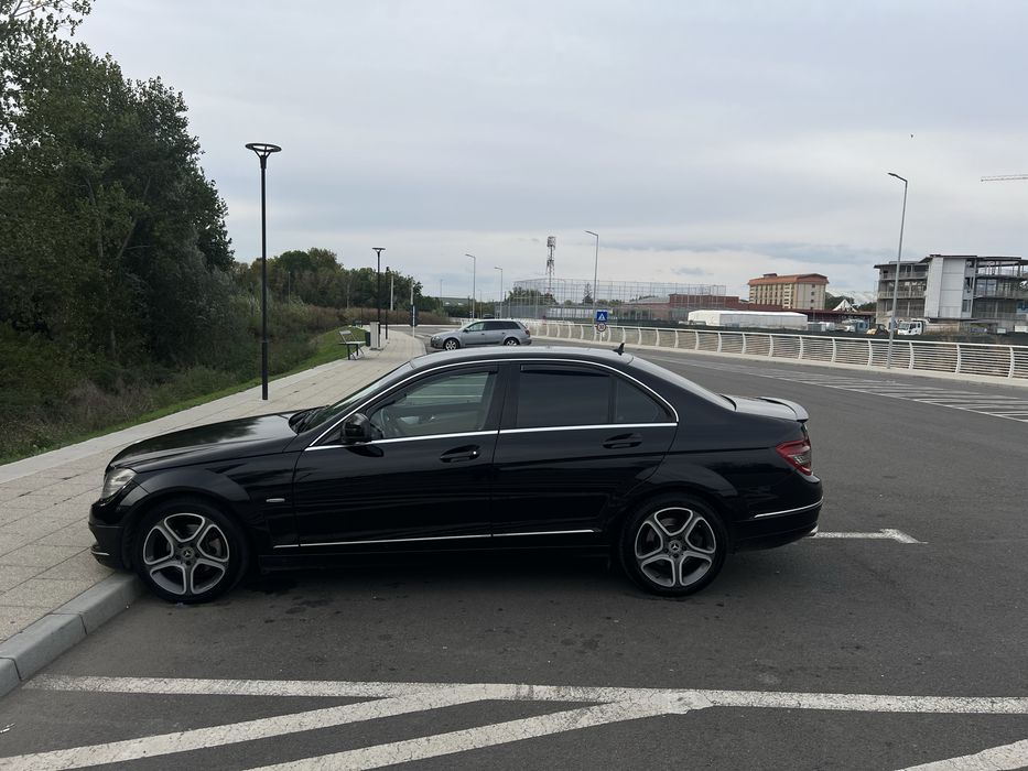 MERCEDES-BENZ C-Class 0 — imagine 3