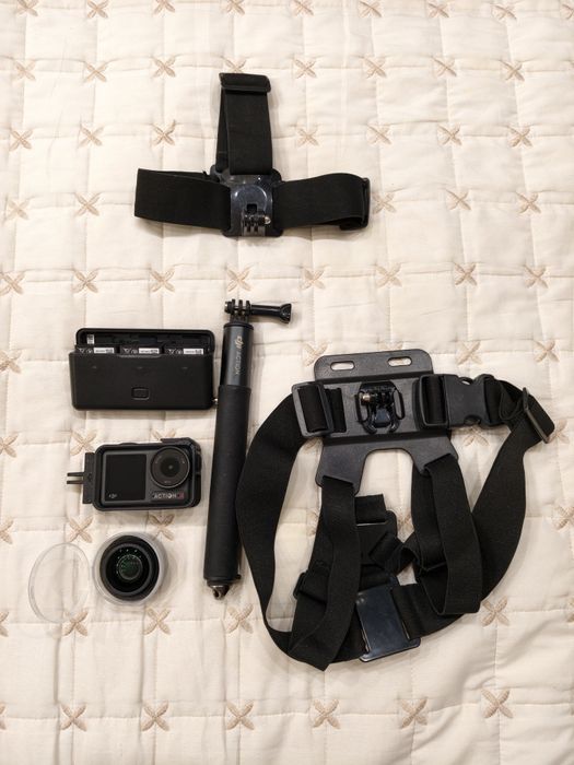 Продам экшн-камеру DJI Osmo Action 4