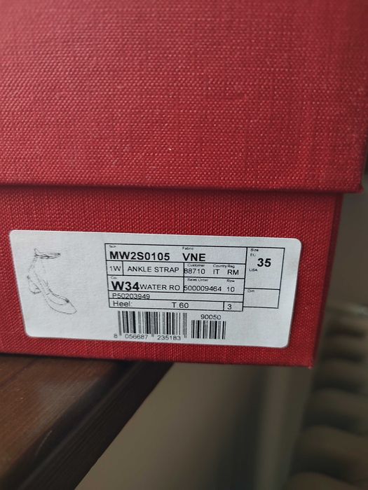 Pantofi Valentino piele, nr.35, nude