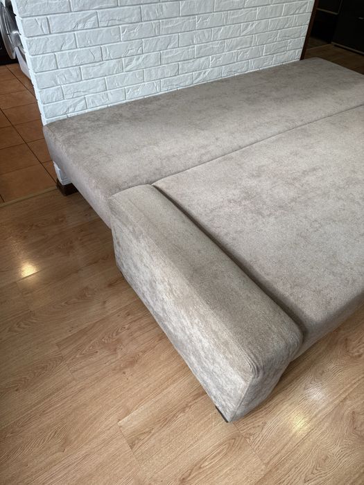 Продам диван. В отличном состоянии !!!