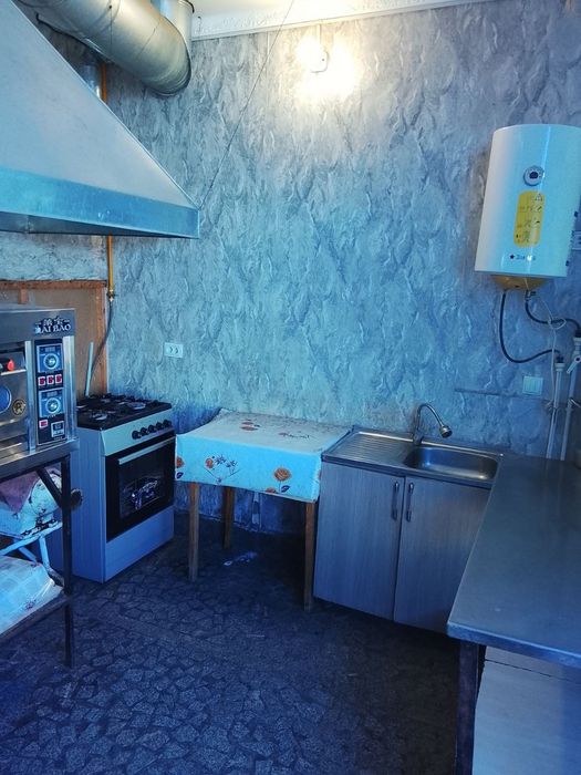 Navoiy eski shahar bozorida oshxona ijaraga beriladi