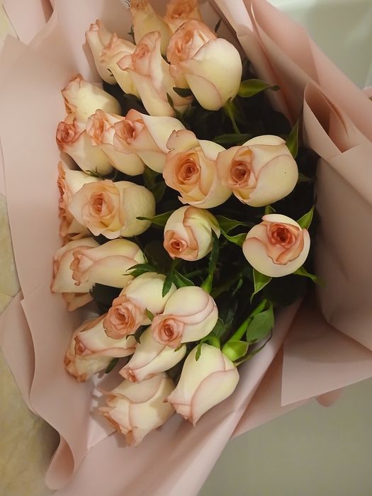 Продам букеты от 7000 до 15000 тенге