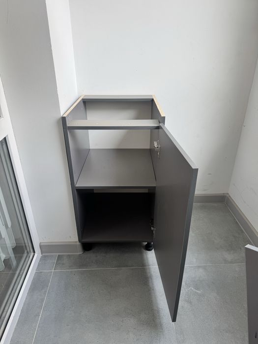 Шкаф отдам даром