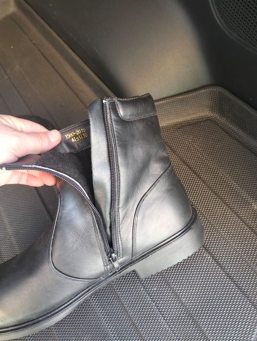 Кожанные ботинки 41размер