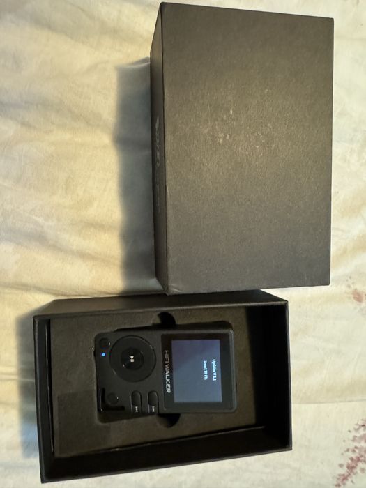 Player hi res walker h2