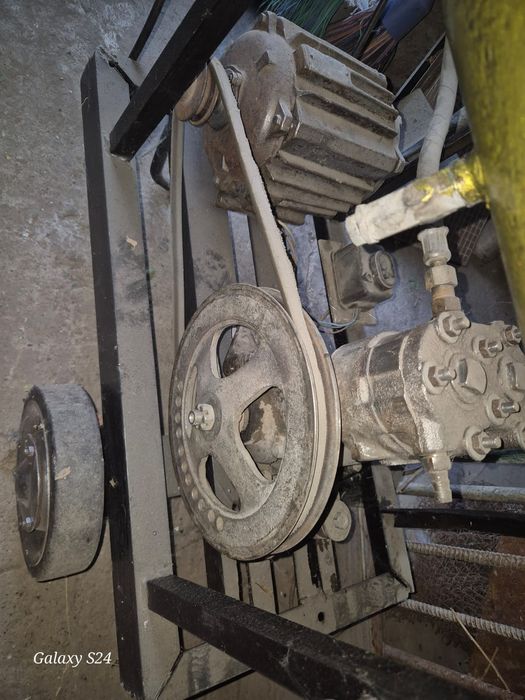 Продам компрессор