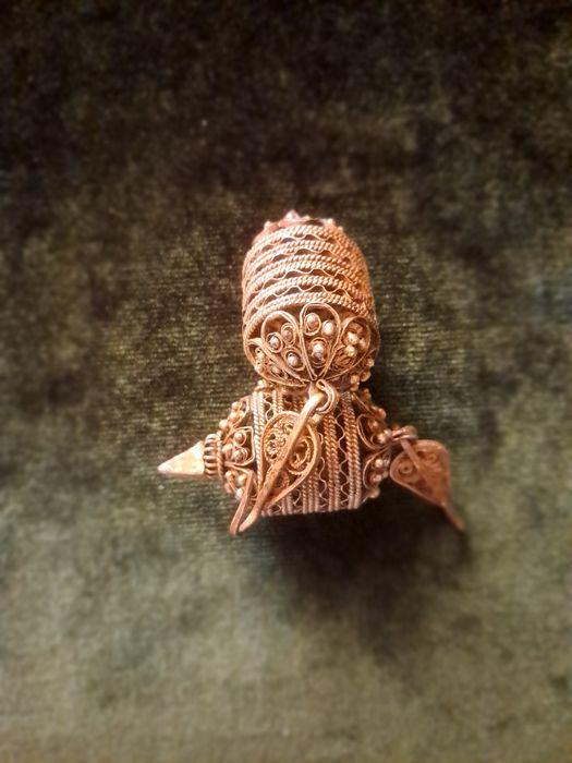 Обеци,трепки,възраждане.⁸