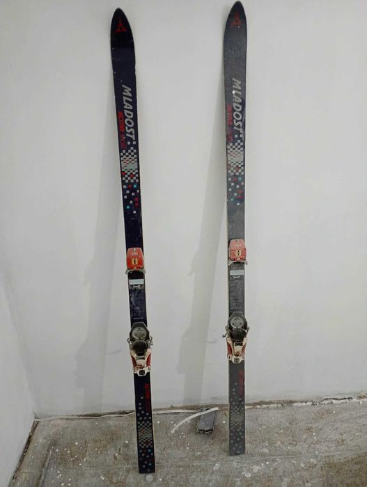 Два чифта ски 175 и 120 със ски автомати.Перфектни.Промо цена