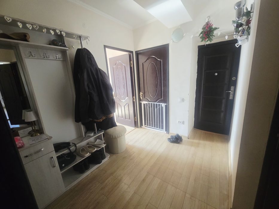 Продаётся Квартира на ц5 напротив монумента мужества около Monday otel