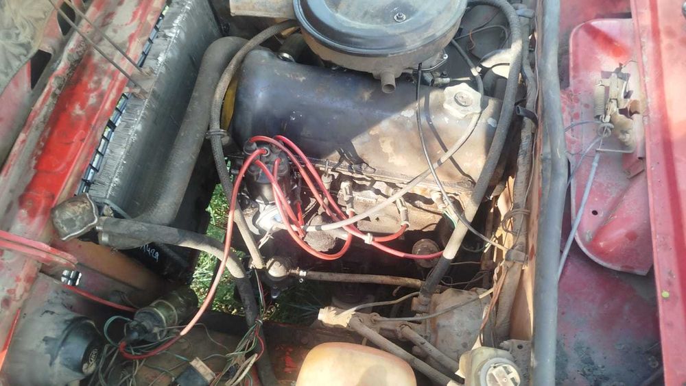 Продам ВаЗ 21061 ,красный