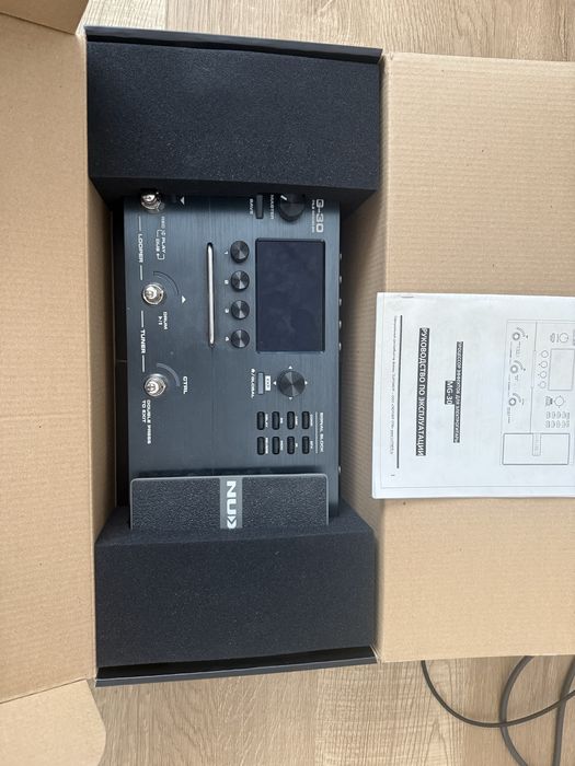 Гитарный процессор эффектов NUX MG-30.