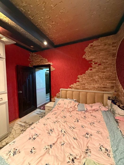 Продаётся 3х комнатная Юнусабад 19 квартал 2 этаж