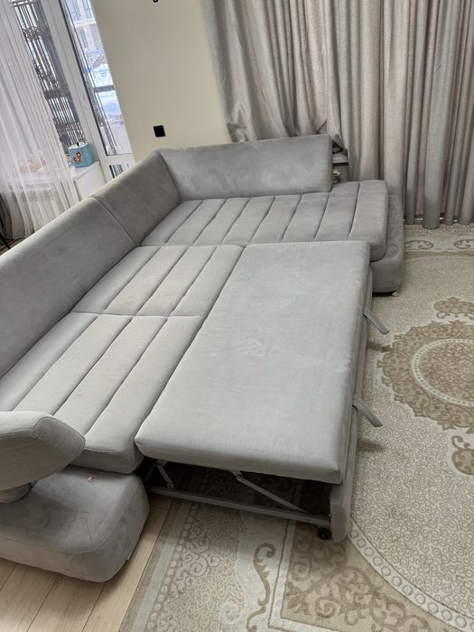 Диван почти новый