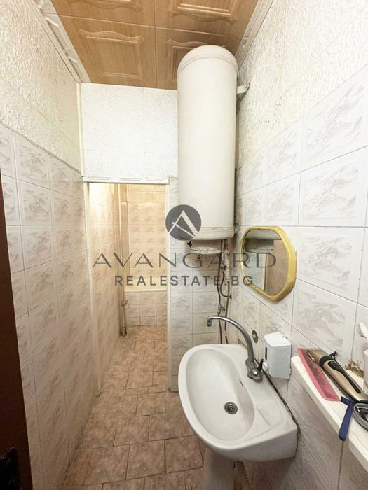 Продава се Тристаен апартамент в Пловдив, Тракия - 96 кв.м за 691 €/кв.м - Снимка #6