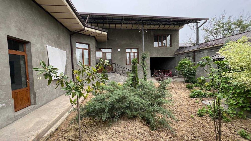 Hovli Nazarbek. Shahardan 3km