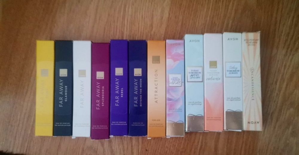 15  bucăți avon (miniparfum 10ml)