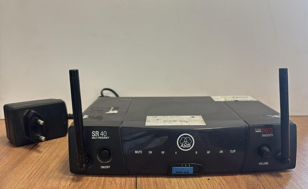 KIT Emitator-Receptor Wireless AKG WMS 40 PRO Guitar -A-