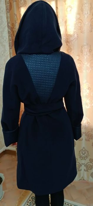 Продам пальто драповое