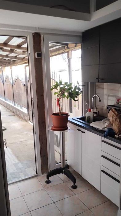 Inchiriez paratament la casa - zona Paltinis