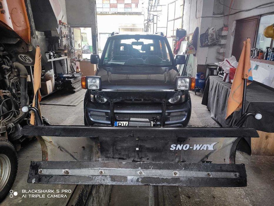 Masini de deszapezire si maturare stradala