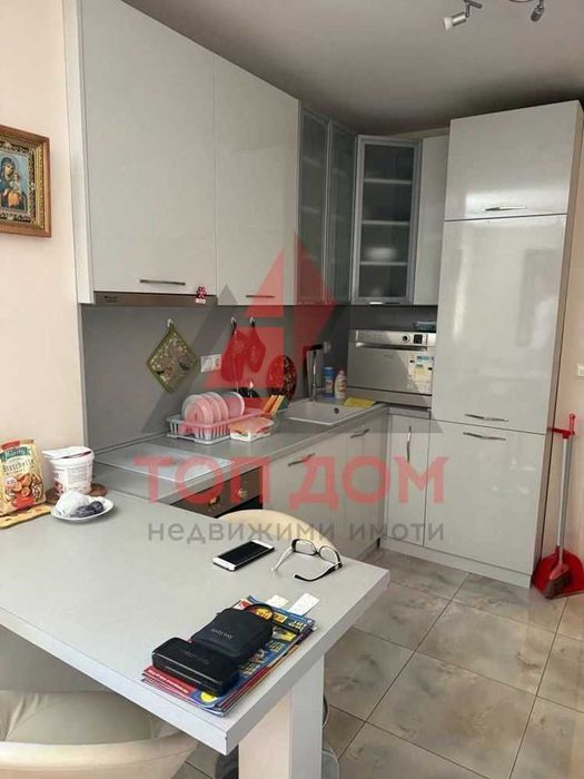 Дава се под наем Двустаен апартамент в Варна, Левски - 65 кв.м за 510 € - Снимка #2