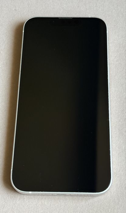 iPhone 13 white.