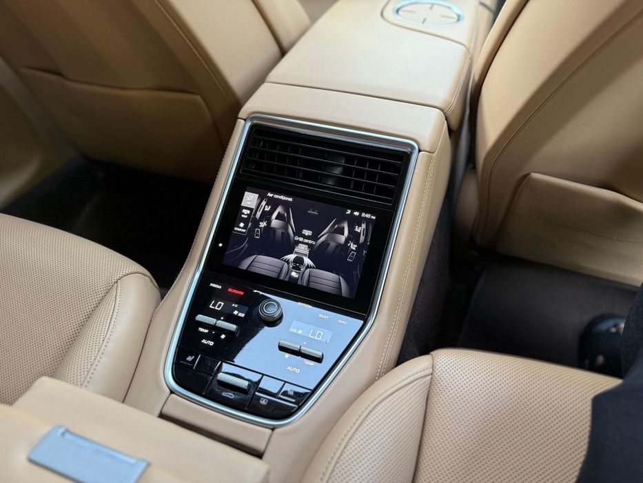 Porsche Panamera 4S Diesel