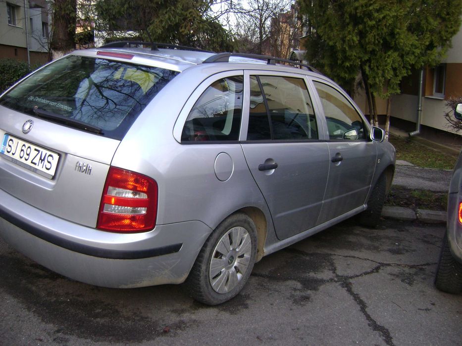 vand skoda fabia automata 1,4 benzina