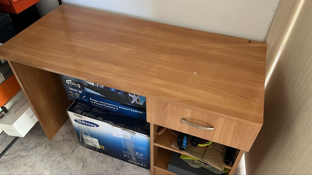 Отдам даром письменный стол