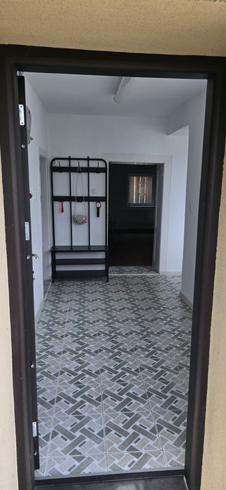 Inchiriez casa Mosnita Noua