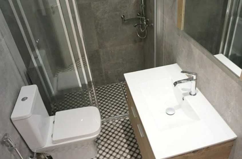 Дава се под наем Тристаен апартамент в Бургас, Изгрев - 95 кв.м за 270.3 € - Снимка #3