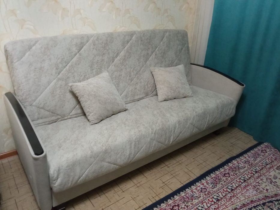 Диван Продается в отличном состояний