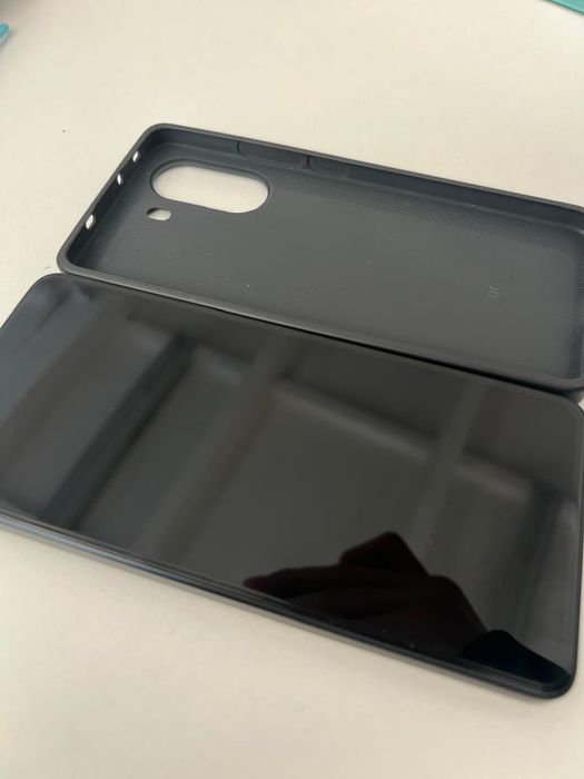 Poco x7 pro , стоит HyperOS 3 , 8/256 , игровой телефон