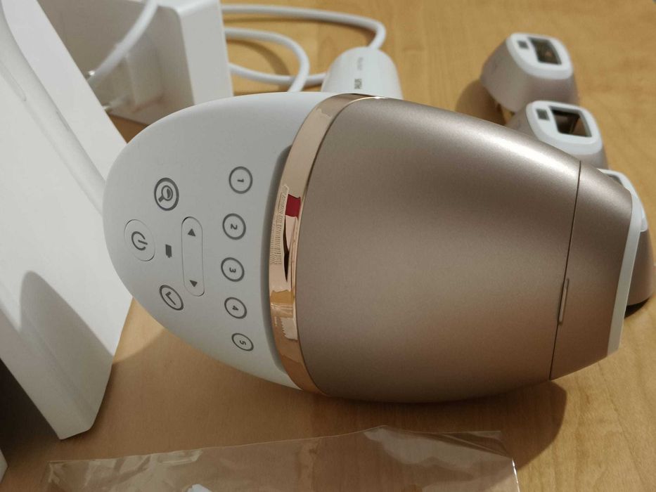 Epilator IPL Philips Lumea Prestige BRI956/00